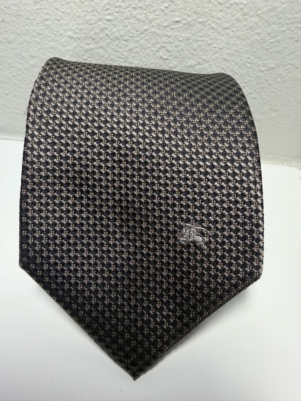 Burberry Black Label Men's Silk Tie (EUC) - Picture 14 of 14
